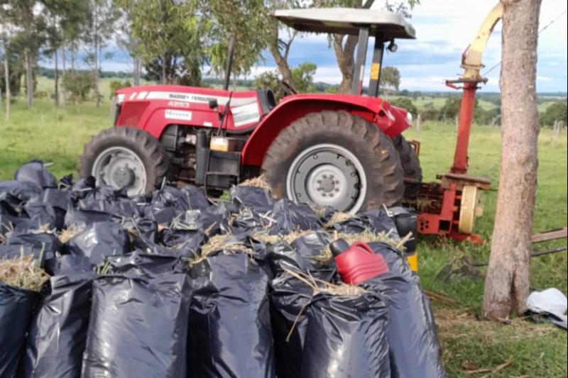 Executivo municipal realiza serviços em apoio aos pequenos produtores rurais e zera a lista de espera da patrulha mecanizada