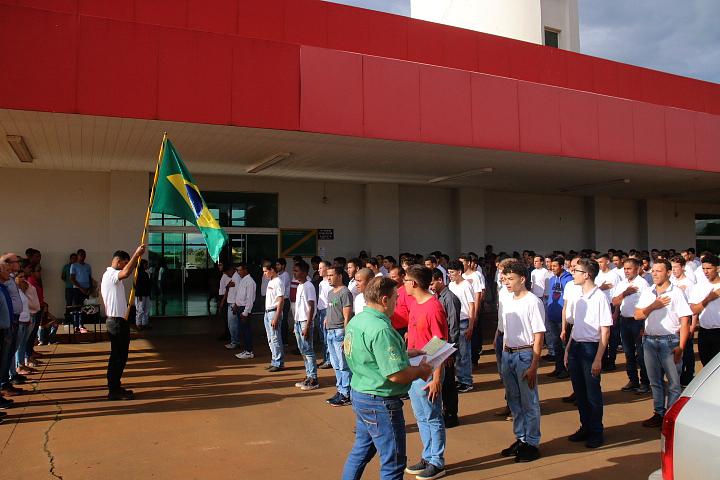 A Junta de Serviço Militar 168ª de Chapadão do Sul, realizou Solenidade de Dispensa de Incorporação