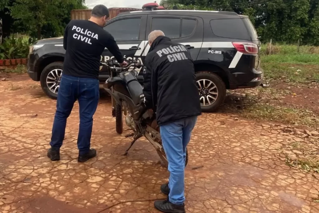 Polícia recupera moto furtada na frente da casa do proprietário em Dois Irmãos do Buriti