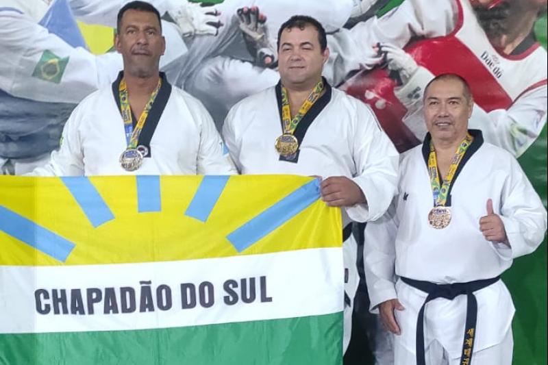 Atletas de Chapadão do Sul são destaques na Copa Regional Centro-Oeste de Taekwondo em Brasília