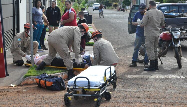 Mulher fica ferida após colidir em caminhonete que cruzou avenida em Chapadão do Sul