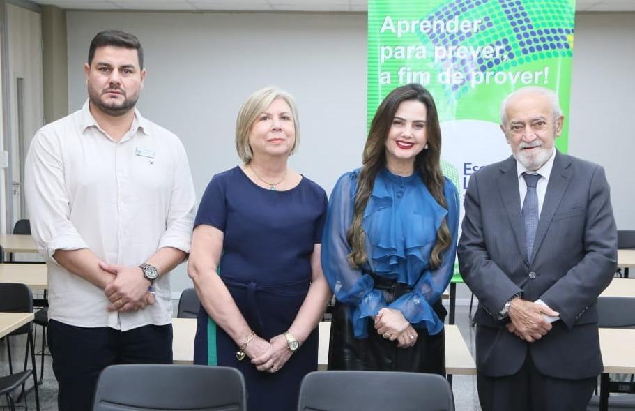 MS: Deputada vai à Suíça apresentar proposta da Escola do Legislativo