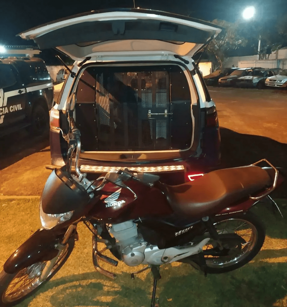 PM de Chapadão do Sul recupera motocicleta furtada e prende autor com mandado de prisão