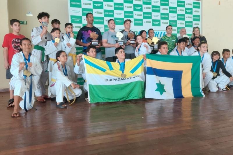 Equipe de Taekwondo de Chapadão do Sul se destaca nos Jogos Escolares da Juventude de MS