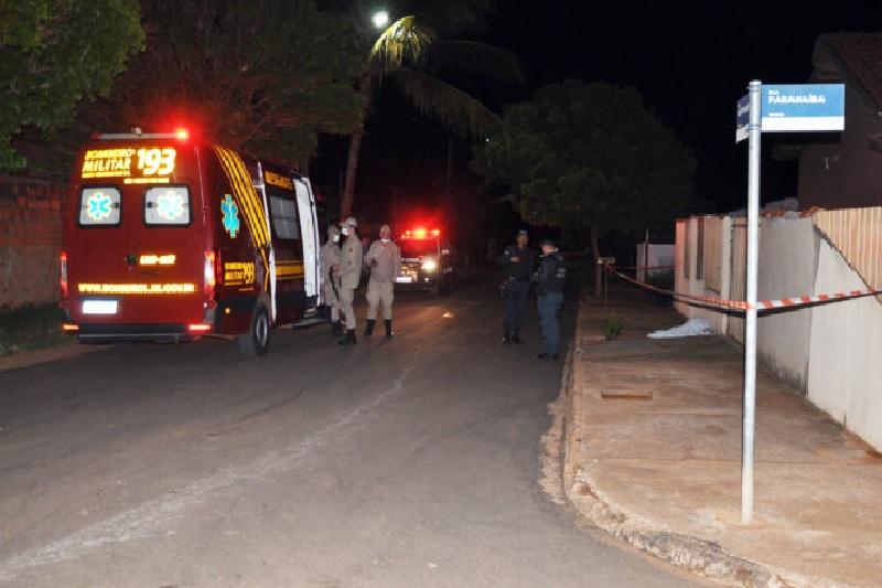 Homem é perseguido e executado a tiros em frente de casa em Chapadão do Sul