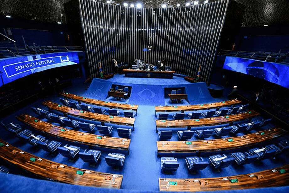 Com apenas duas vagas, analistas veem “briga” pelo Senado muito concorrida