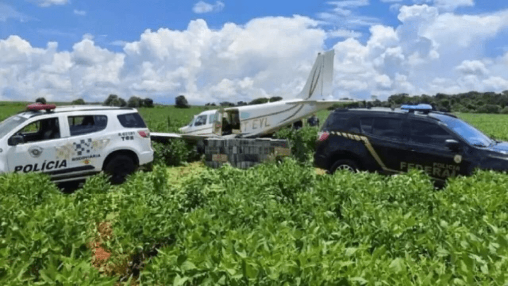 Defesa pede liberdade de piloto interceptado por aviões da FAB com aeronave carregada com cocaína