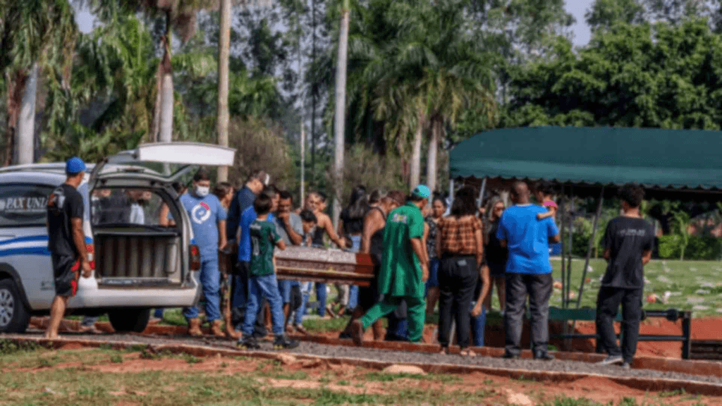 ‘Aguentaram 3 dias quietos’, família de Kauan fala da dor pela morte de garoto afogado