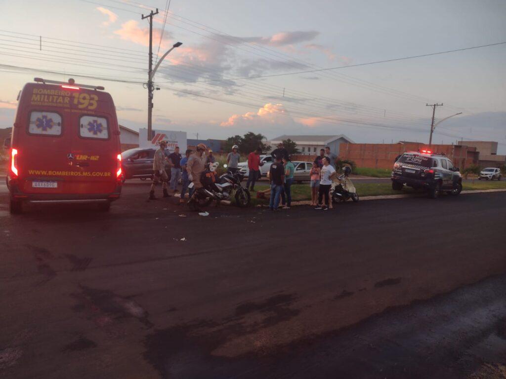 Motocicletas se chocam na Av MS com Rua Sergipe