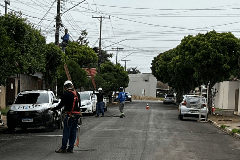 Chapadão do Sul promove o 1º Multirão de Retirada de Cabos em Desuso para Garantir Segurança e Limpeza na Cidade