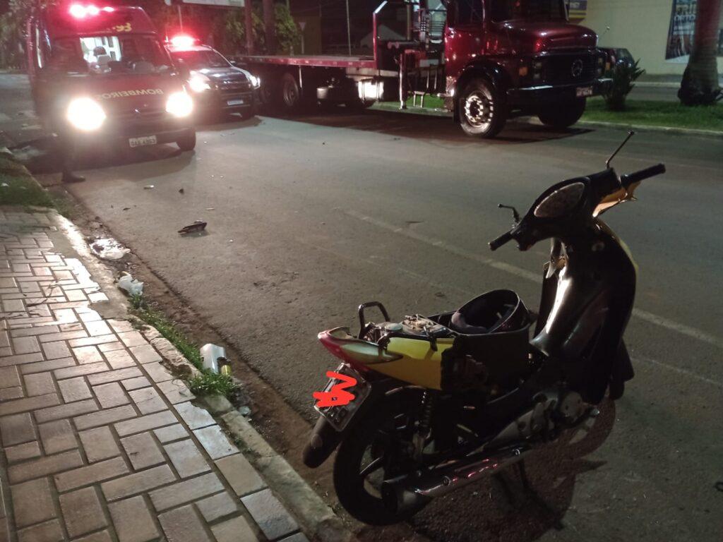 Acidente de trânsito na Avenida Oito nesta madrugada