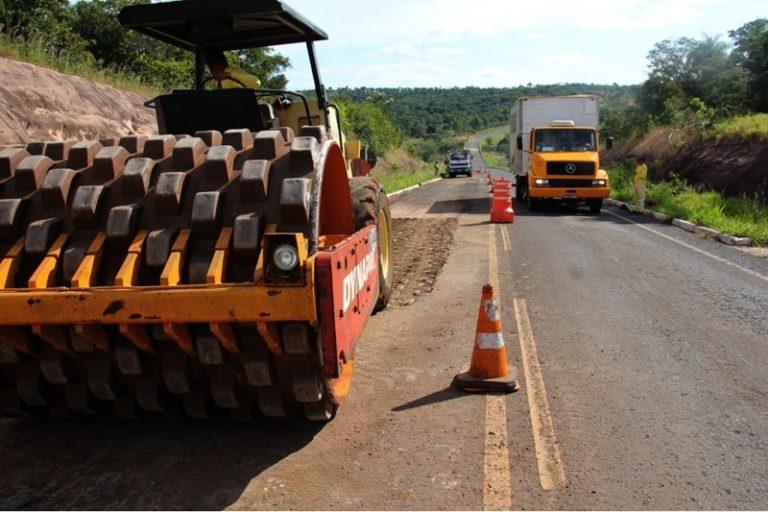 Com R$ 161 milhões de investimento, governador assina licitação para restaurar a MS-436