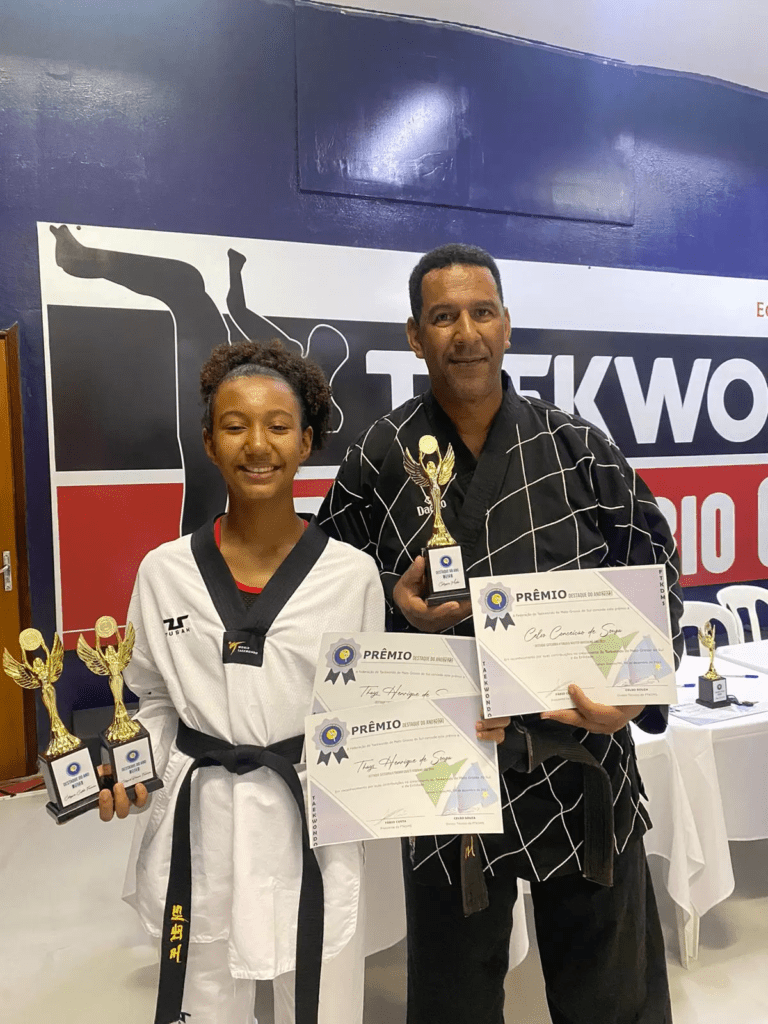 Atleta e Técnico da Escolinha de Taekwondo de Chapadão do Sul se destacam no Prêmio dos Melhores Atletas do Ano