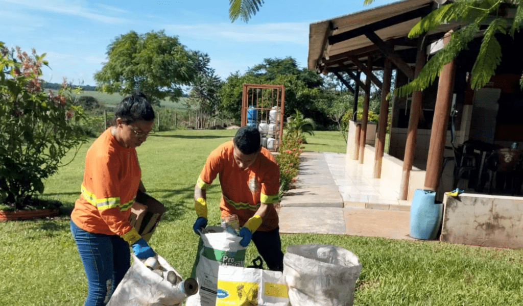 Prefeitura realiza Coleta de Recicláveis na Comunidade Rural da Pedra Branca