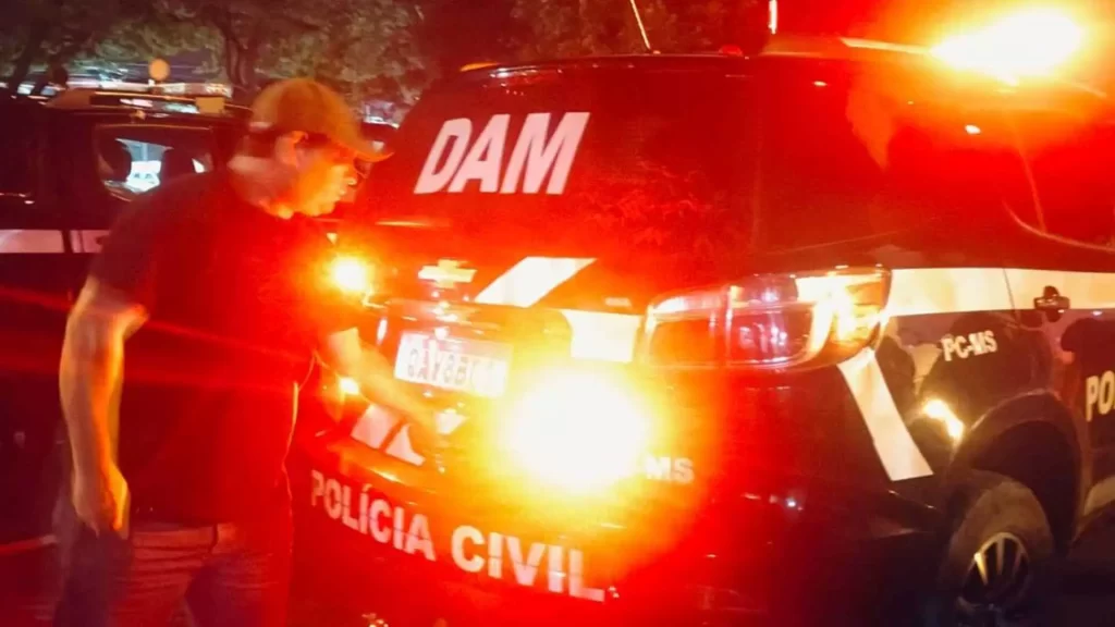 Pai sequestra bebê de um ano após agredir mulher em Dourados e fazer ameaças de morte