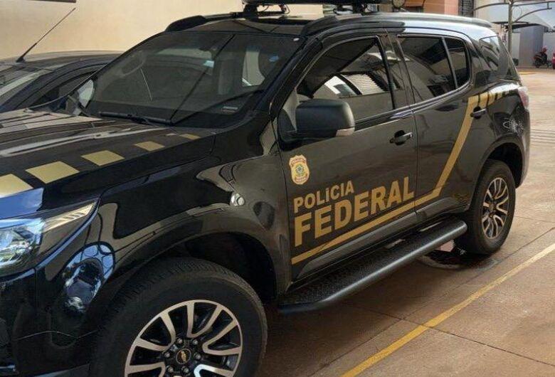 Apreensão de cocaína com casal resulta em operação com três prisões em Dourados