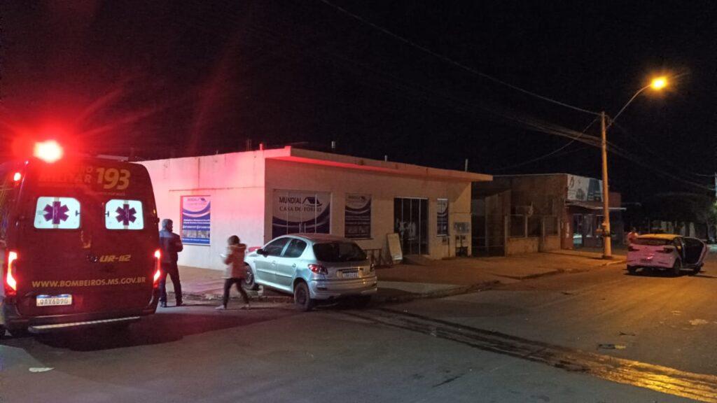 Dois veículos colidem no bairro Esplanada em Chapadão do Sul