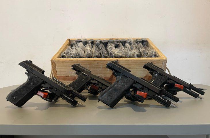 Governo de MS doa 500 pistolas calibre .40 para a Guarda Civil Municipal de Campo Grande