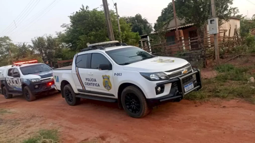 Homem é espancado a pauladas até a morte por sobrinho e corpo encontrado em casa