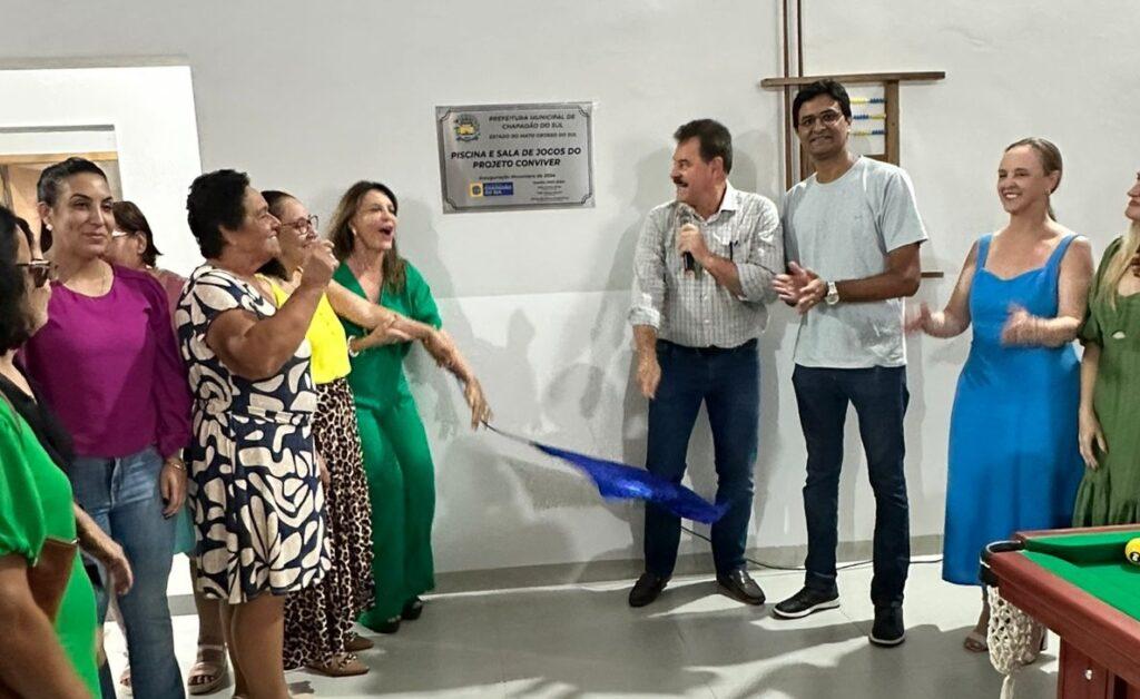 Inaugurado salão de jogos e piscina aquecida do CONVIVER