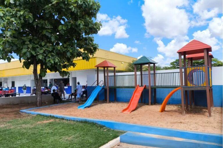 Prefeitura inaugura espaço kids na Feira do Produtor, proporcionando diversão para toda a família