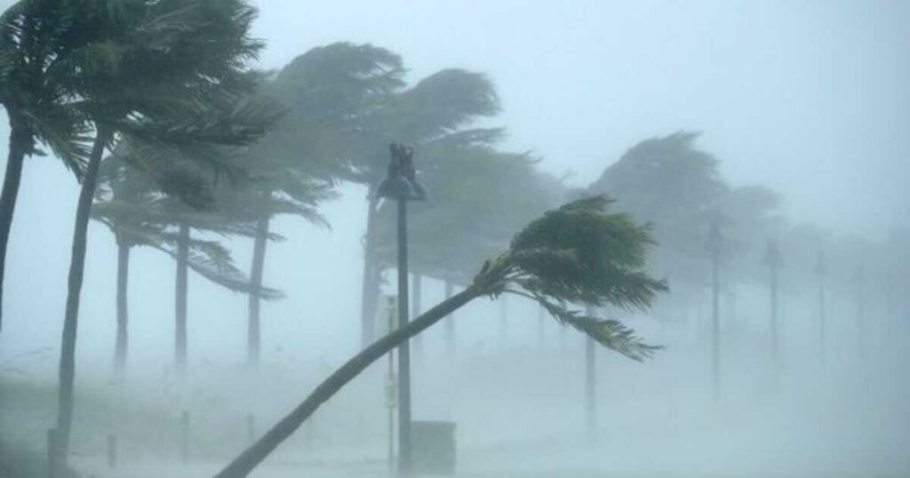 Ciclone extratropical levará temporais para 4 estados nesta semana