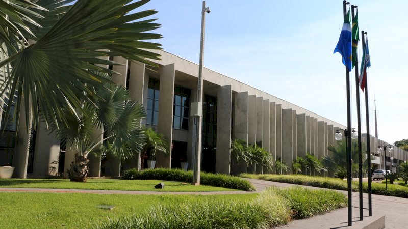 Apesar de recurso, TJ mantém professor de Cassilândia suspeito de abuso em sala de aula