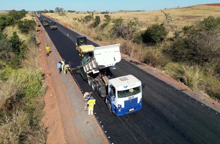 Obras na rodovia MS-436 avançam e ampliam segurança entre Camapuã e Figueirão