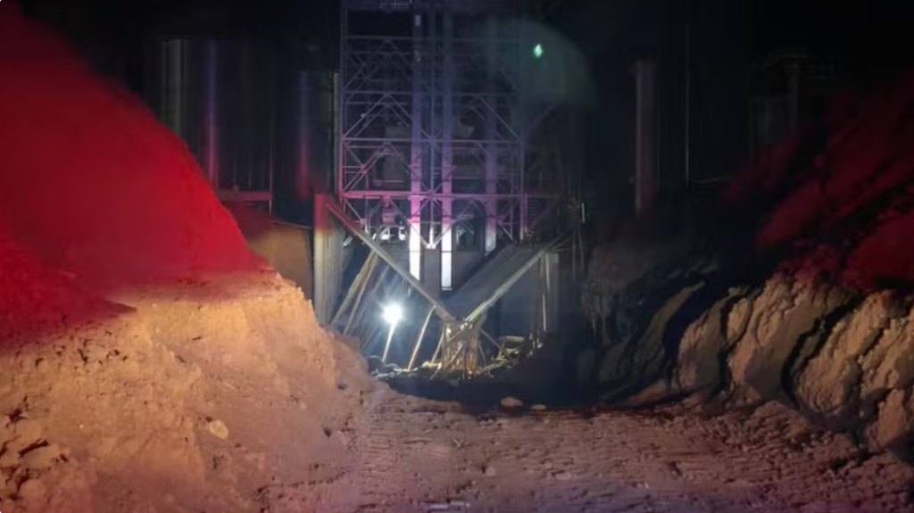 Trabalhadores morrem soterrados durante escavação de poço em indústria de MS