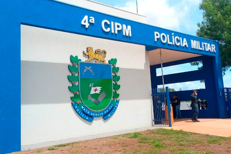 Funcionário toma carro do patrão e acaba preso após provocar acidente