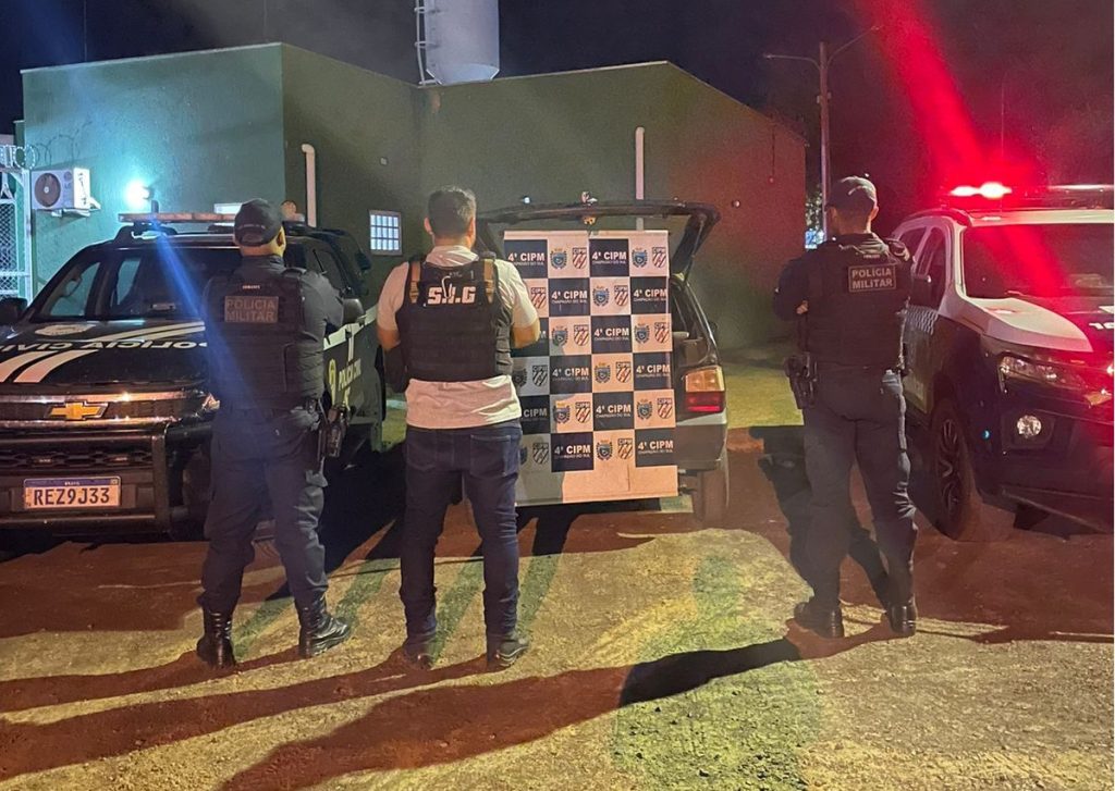 Polícia Militar prende homem com mandado de prisão e mulher por desacato em Chapadão do Sul