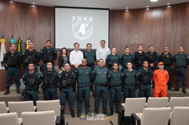 Prefeito Walter participa de solenidade de outorga de medalhas de tempo de serviço de militares em Chapadão do Sul