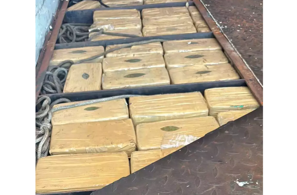 Operação intercepta caminhão com mais de R$ 40 milhões em cocaína