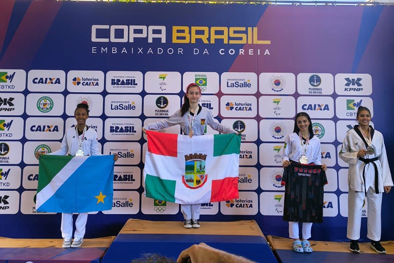 Chapadão do Sul comemora destaque de atleta em competição nacional de Taekwondo