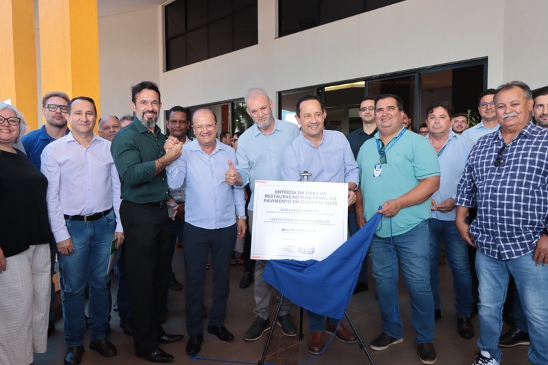 Governador em exercício visita Chapadão e entrega mais de R$ 6 milhões em obras