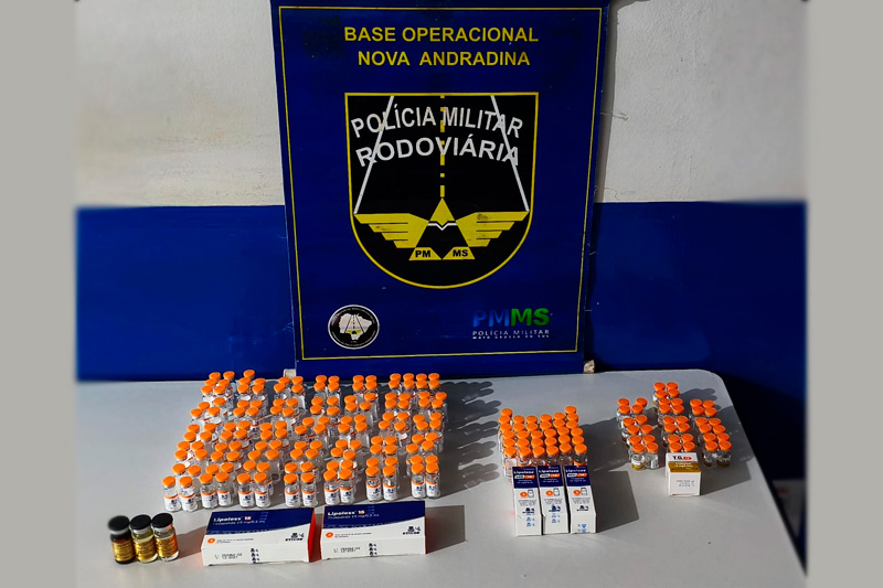 BPMRv apreende medicamentos contrabandeados em ônibus durante fiscalização