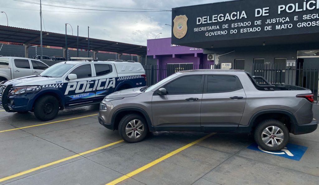Polícia Militar recupera veículo com restrição criminal em Costa Rica