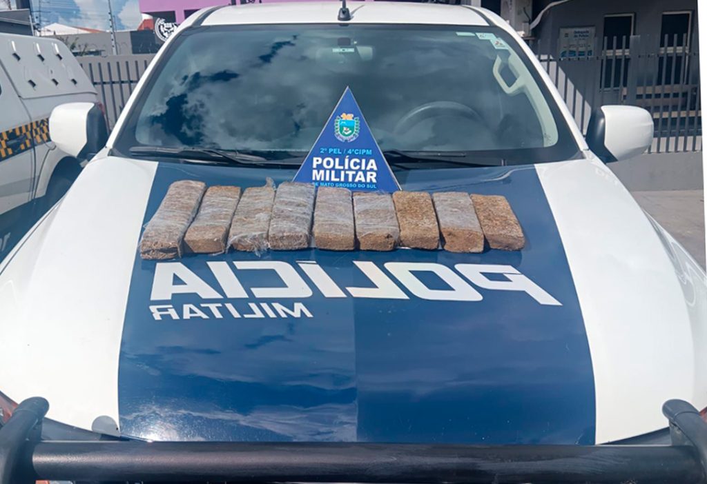 Polícia Militar de Costa Rica prende traficantes e apreende mais de 7kg de maconha