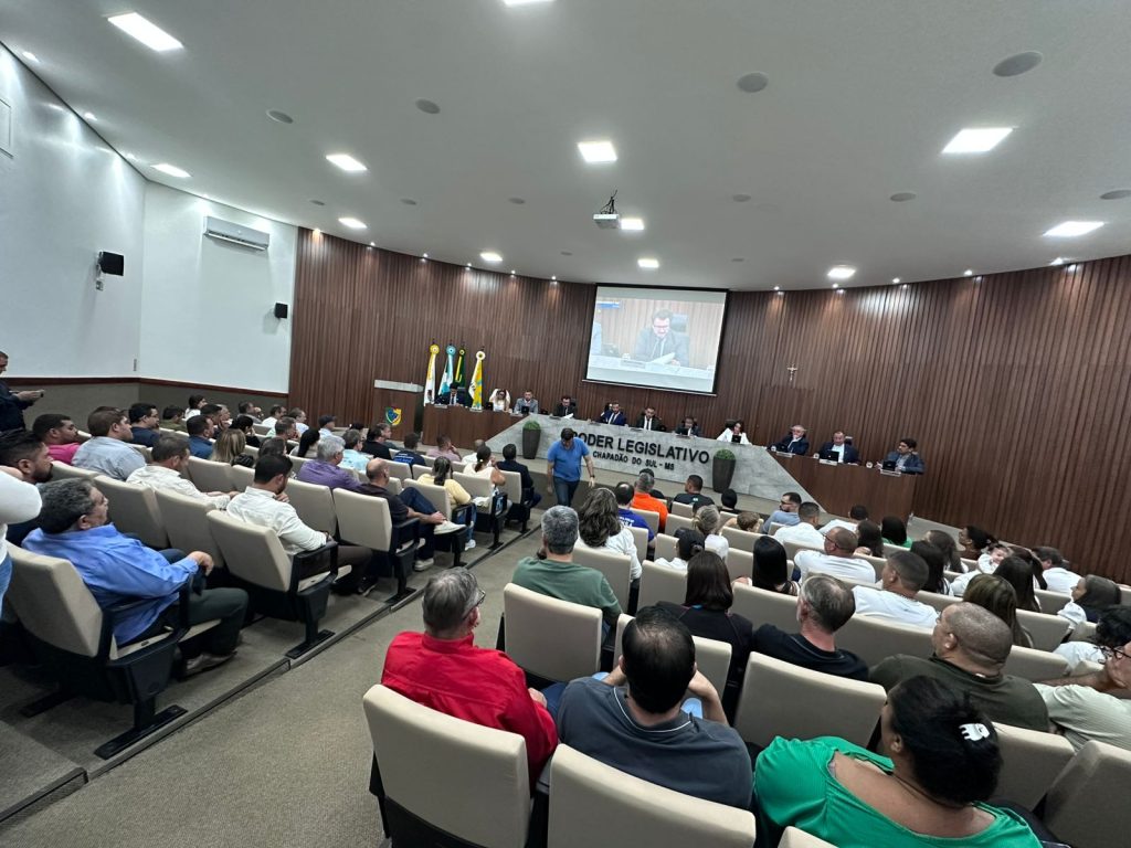 Câmara Municipal de Chapadão do Sul inicia Trabalhos Legislativos de 2026 com Plenário Lotado