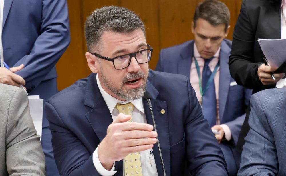 Pior fato da história do Brasil, avalia Pollon após ministro deixar relatoria do Banco Master