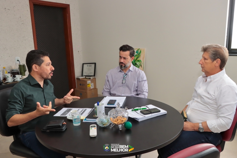 Município avança nas tratativas para implantação do curso de Direito em parceria com Governo do Estado e UFMS