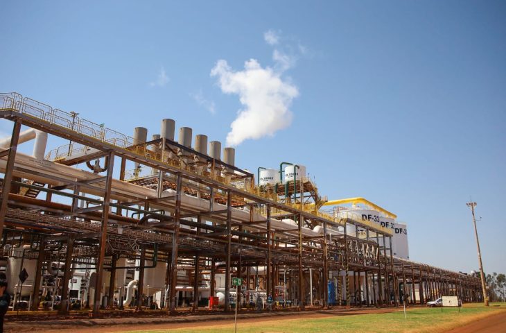 Mato Grosso do Sul projeta safra recorde de etanol, com 5 bilhões de litros produzidos em 2025/2026