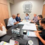 Prefeito Walter Schlatter tem nova reunião com equipe técnica para ajustes no projeto da MS 306 no perímetro urbano