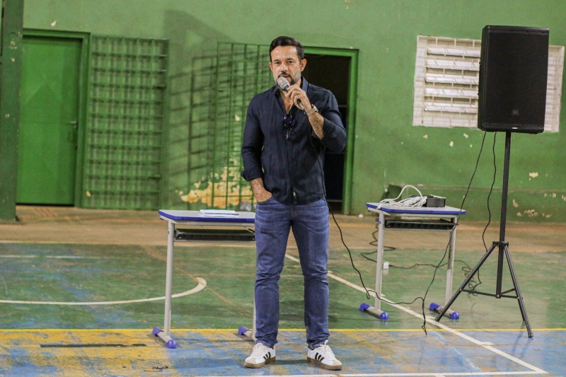 Vice-prefeito Defensor Ernany participa de palestra sobre os riscos dos cigarros eletrônicos em escola estadual