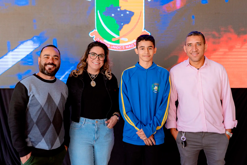Projeto Câmara Vai à Escola realiza visita à Escola Municipal Cecília Meireles