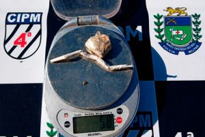 Motociclista com drogas é preso após fuga de abordagem em Chapadão do Sul