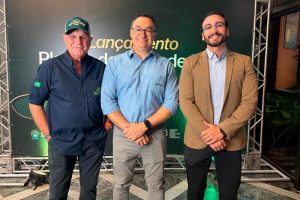 Presidente do Sindicato Rural e Diretor da Fundação Chapadão participam do lançamento do plantio da safra de soja 2026/2027